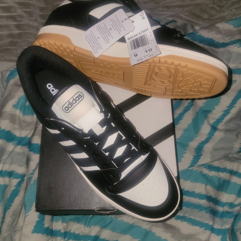 Adidas break start low men's 9 woman's 10 brand new in box